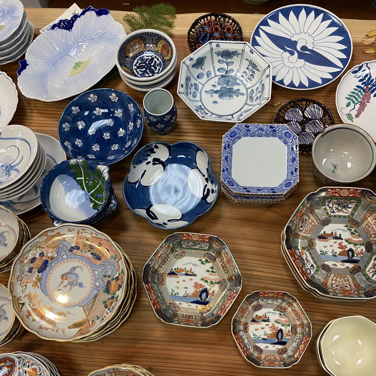 ギャラリー凜の店内の器